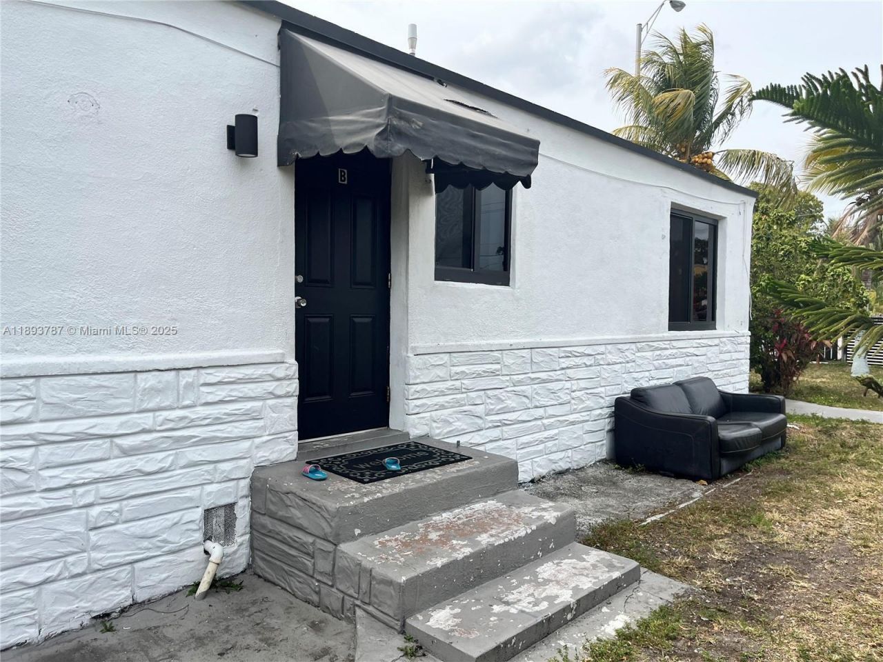 1102 NW 103rd Street, Miami, FL 33150 Photo