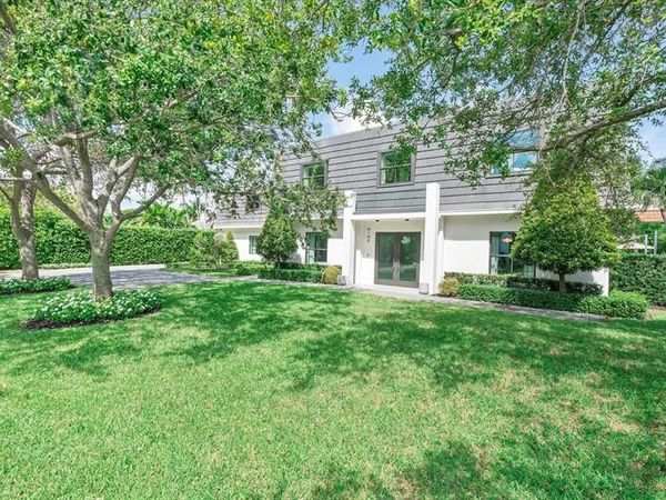 9 Tahoe Ln, Sea Ranch Lakes, FL 33308