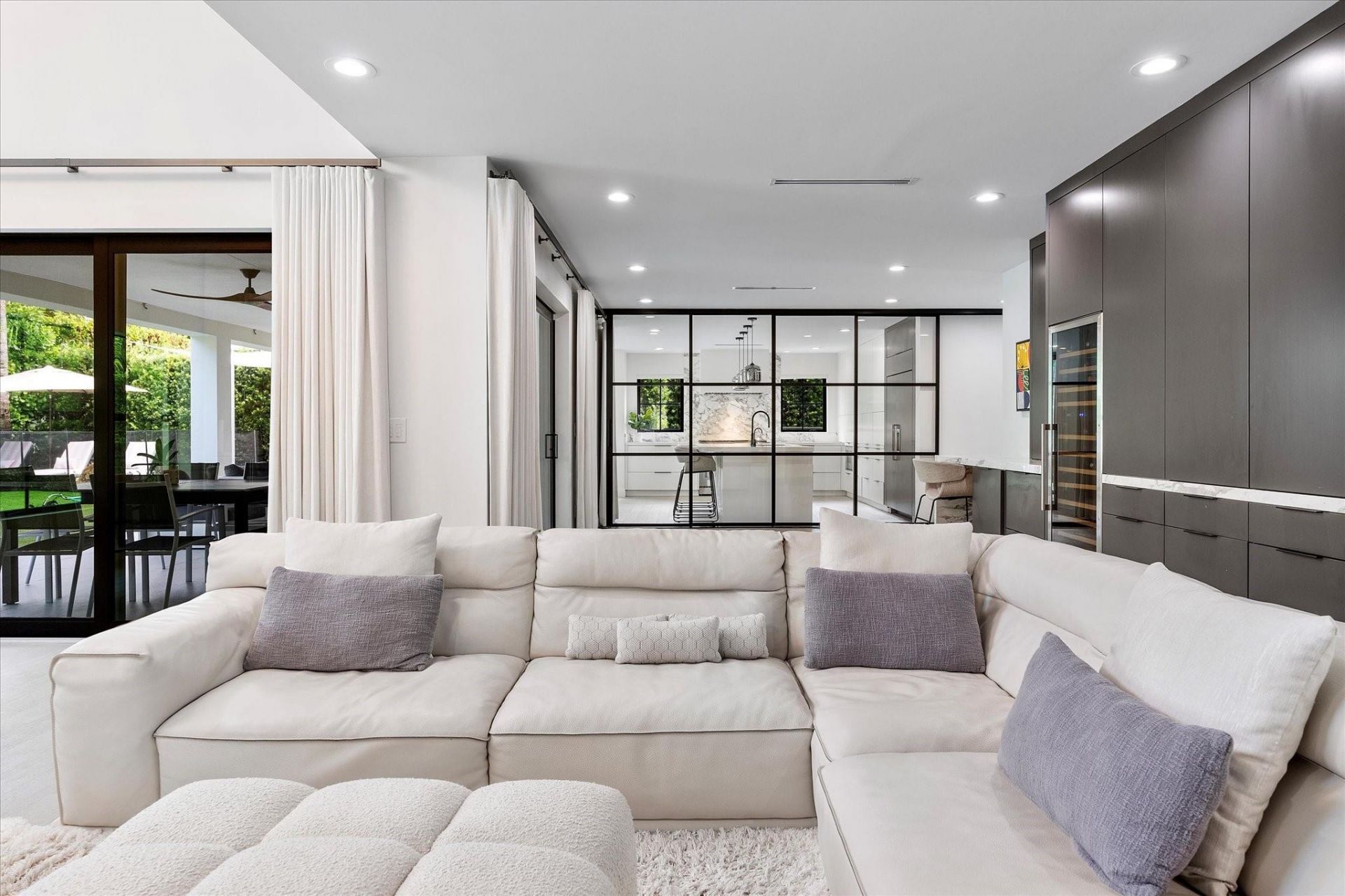 9 Tahoe Lane, Sea Ranch Lakes, FL 33308 Photo