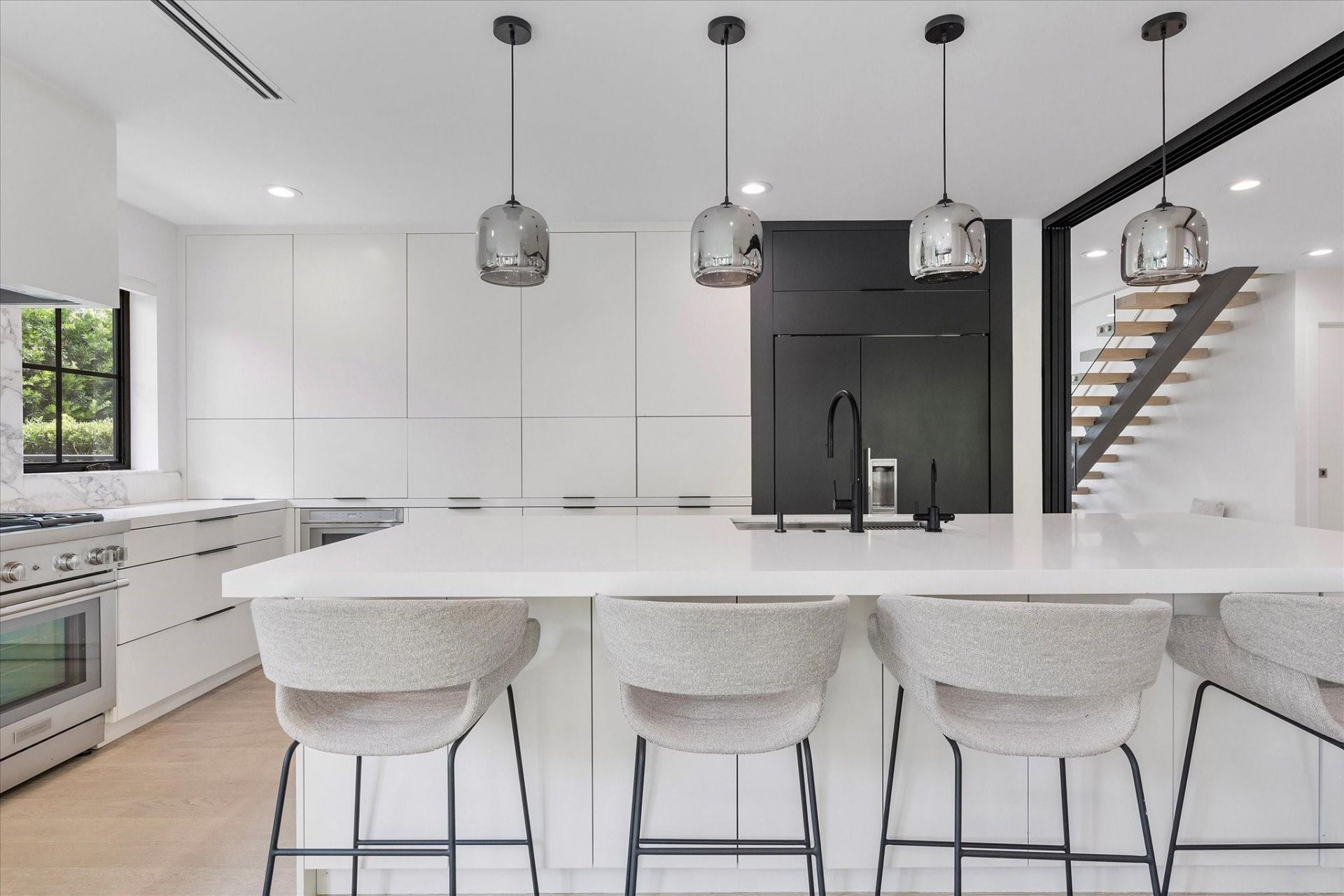 9 Tahoe Lane, Sea Ranch Lakes, FL 33308 Photo