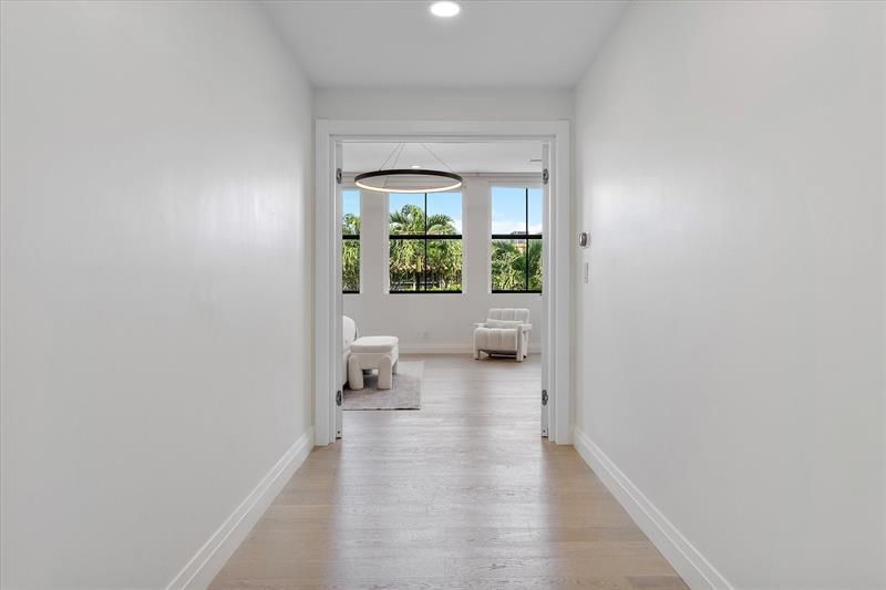 9 Tahoe Ln, Sea Ranch Lakes, FL 33308 Photo