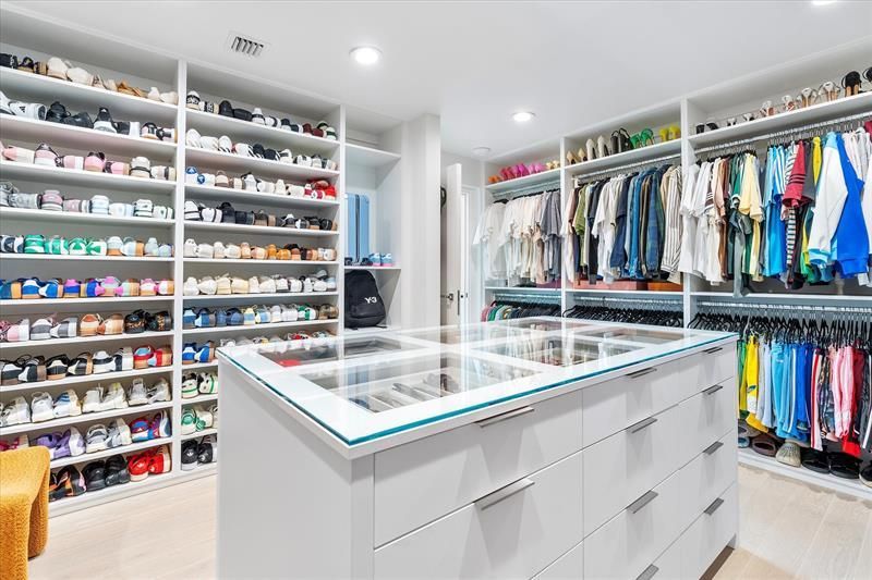 9 Tahoe Ln, Sea Ranch Lakes, FL 33308 Photo