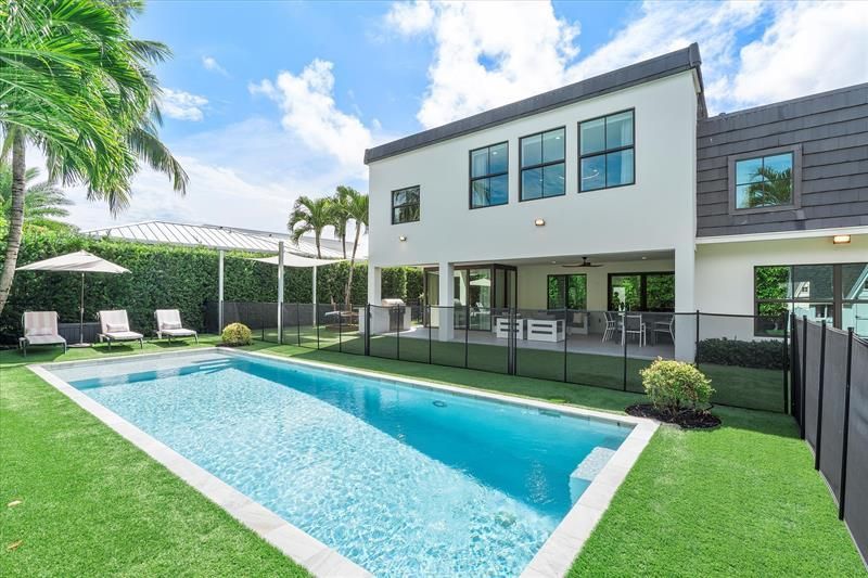 9 Tahoe Ln, Sea Ranch Lakes, FL 33308 Photo