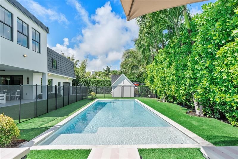 9 Tahoe Ln, Sea Ranch Lakes, FL 33308 Photo