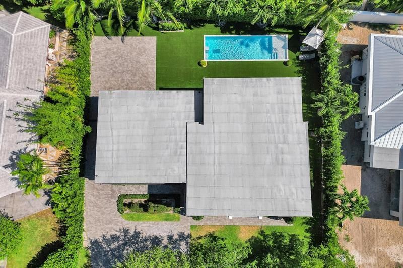 9 Tahoe Ln, Sea Ranch Lakes, FL 33308 Photo