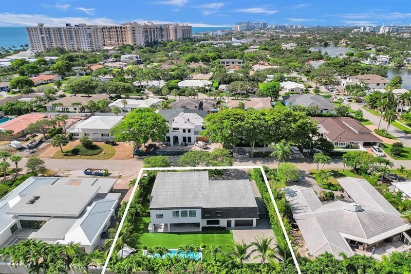 9 Tahoe Ln, Sea Ranch Lakes, FL 33308 Photo