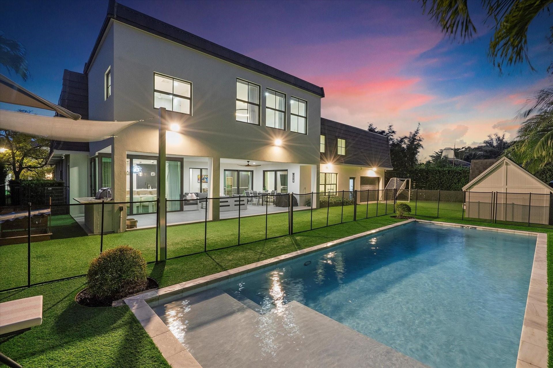 9 Tahoe Lane, Sea Ranch Lakes, FL 33308 Photo