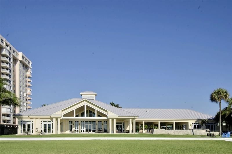 9 Tahoe Ln, Sea Ranch Lakes, FL 33308 Photo