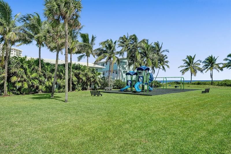 9 Tahoe Ln, Sea Ranch Lakes, FL 33308 Photo