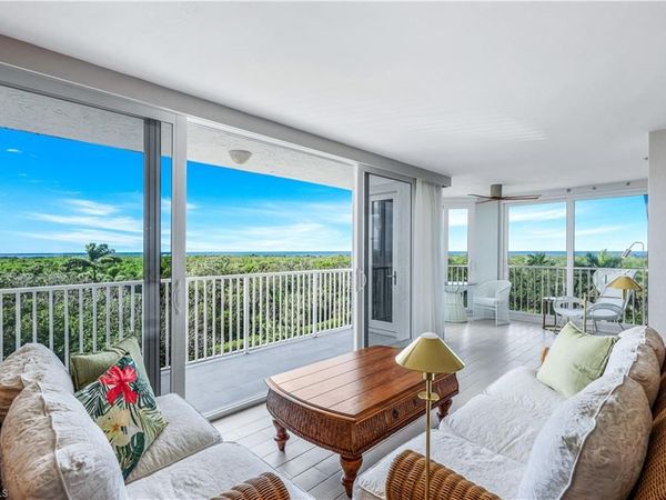 6361 Pelican Bay BLVD, Unit 402, NAPLES, FL 34108