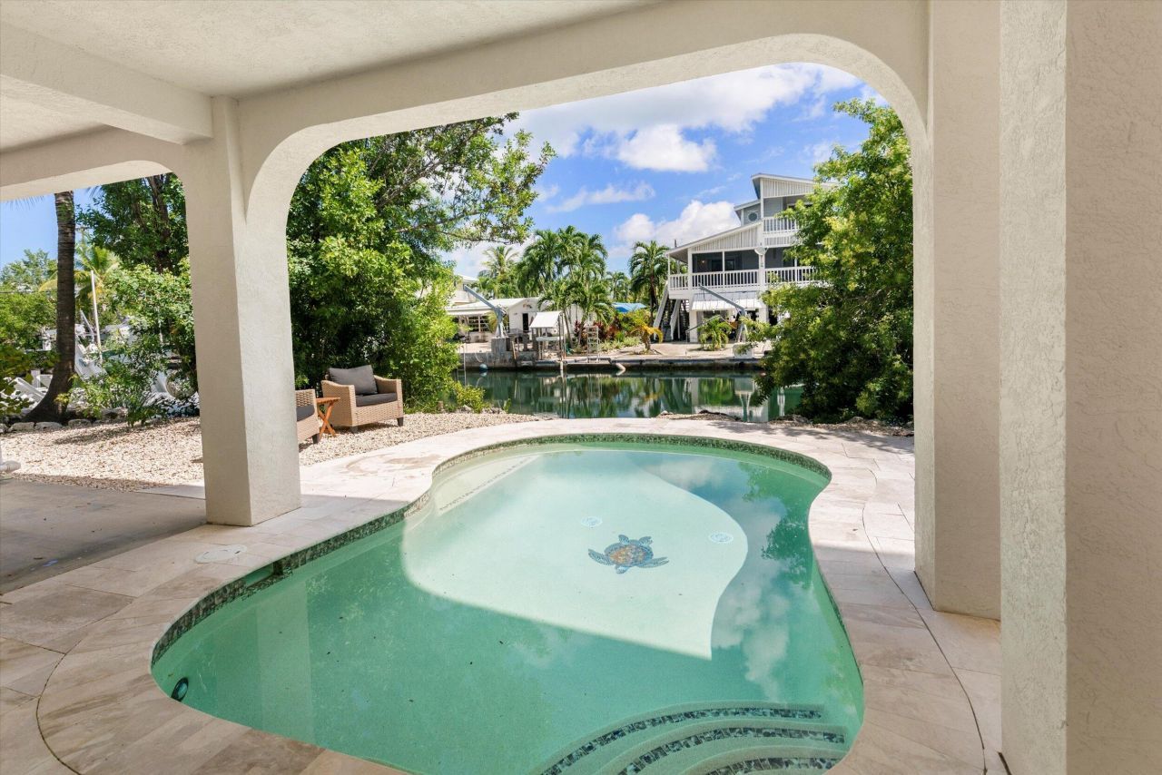 937 Gulf Drive, Summerland Key, FL 33042 Photo