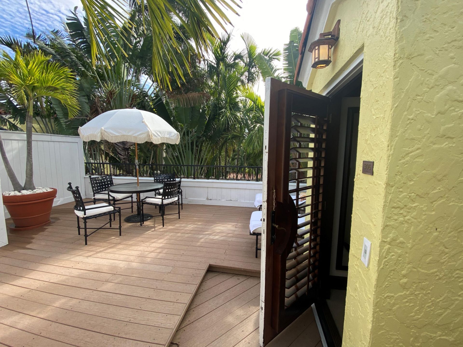 301 Australian Avenue, Unit 306, Palm Beach, FL 33480 Photo