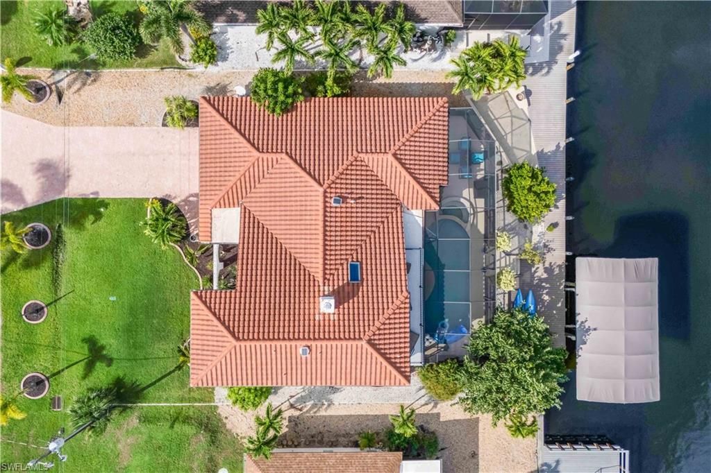 2420 Cherimoya Ln, Saint James City, FL 33956 Photo