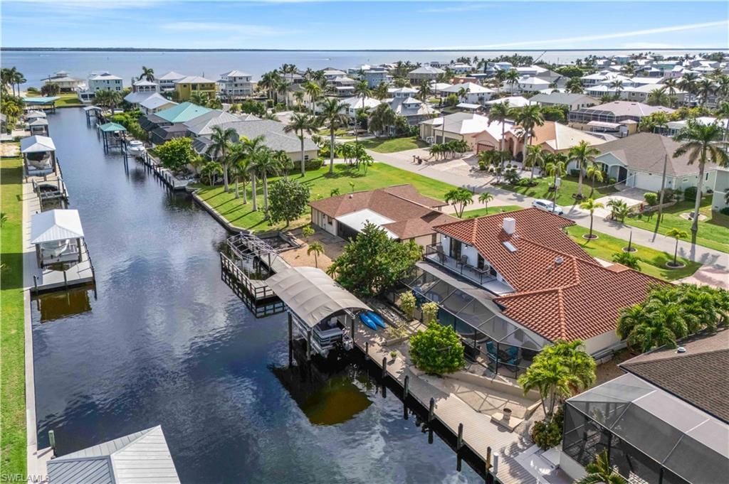 2420 Cherimoya Ln, Saint James City, FL 33956 Photo