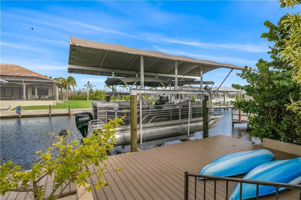 2420 Cherimoya Ln, Saint James City, FL 33956 Photo