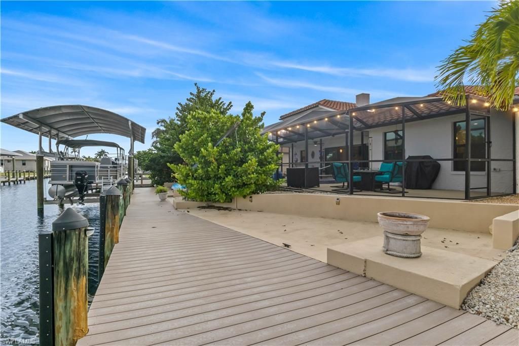 2420 Cherimoya Ln, Saint James City, FL 33956 Photo