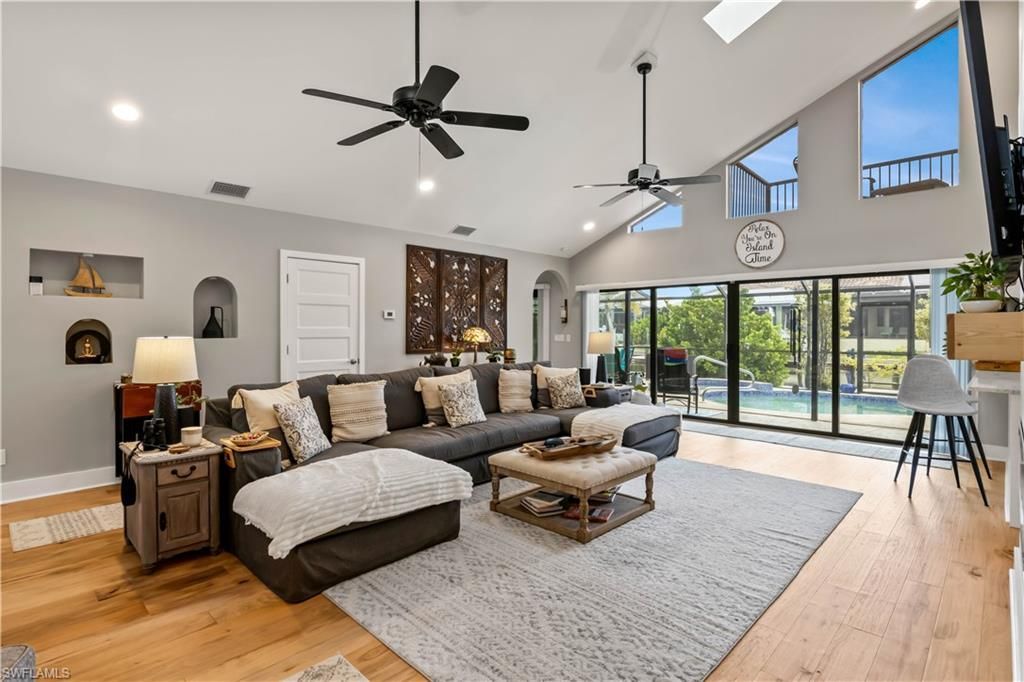 2420 Cherimoya Ln, Saint James City, FL 33956 Photo