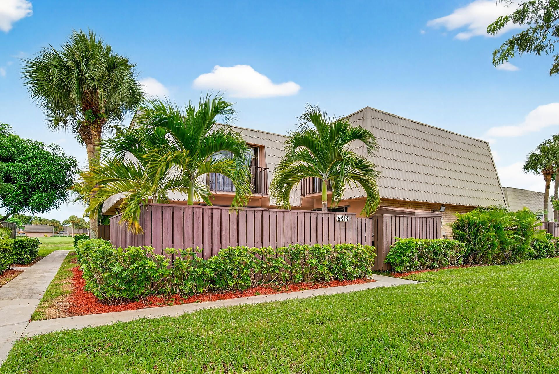 6818 68th Way, West Palm Beach, FL 33409 Photo