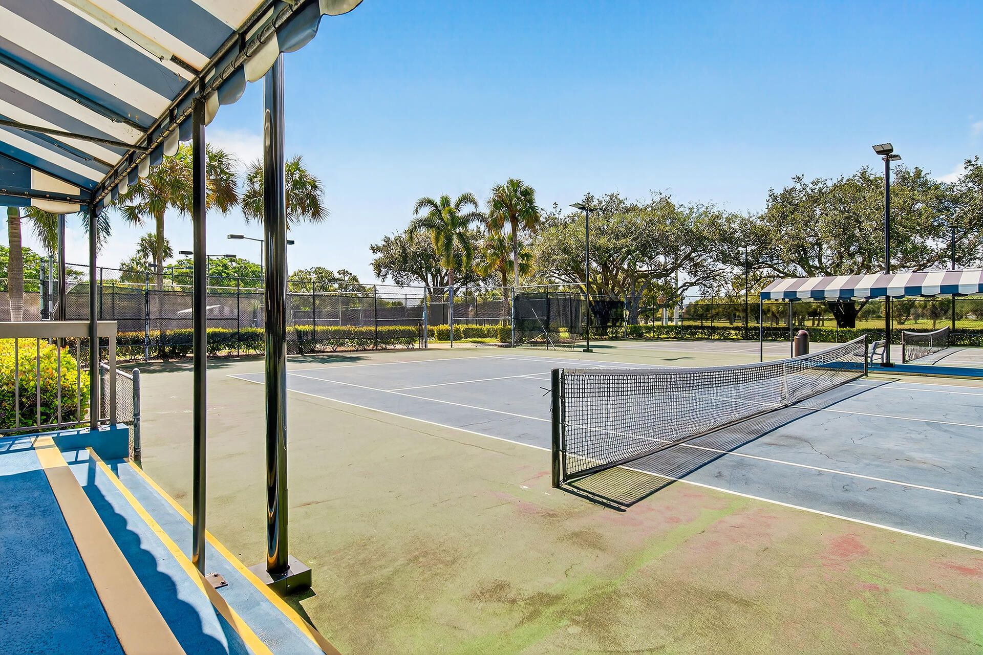 6818 68th Way, West Palm Beach, FL 33409 Photo