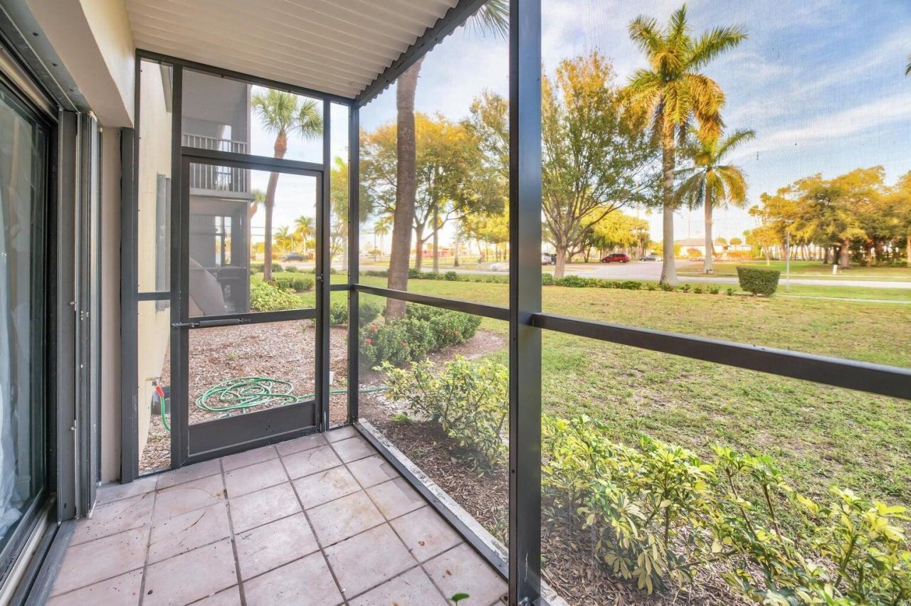701 N Indian River Drive, Unit 105, Fort Pierce, FL 34950 Photo