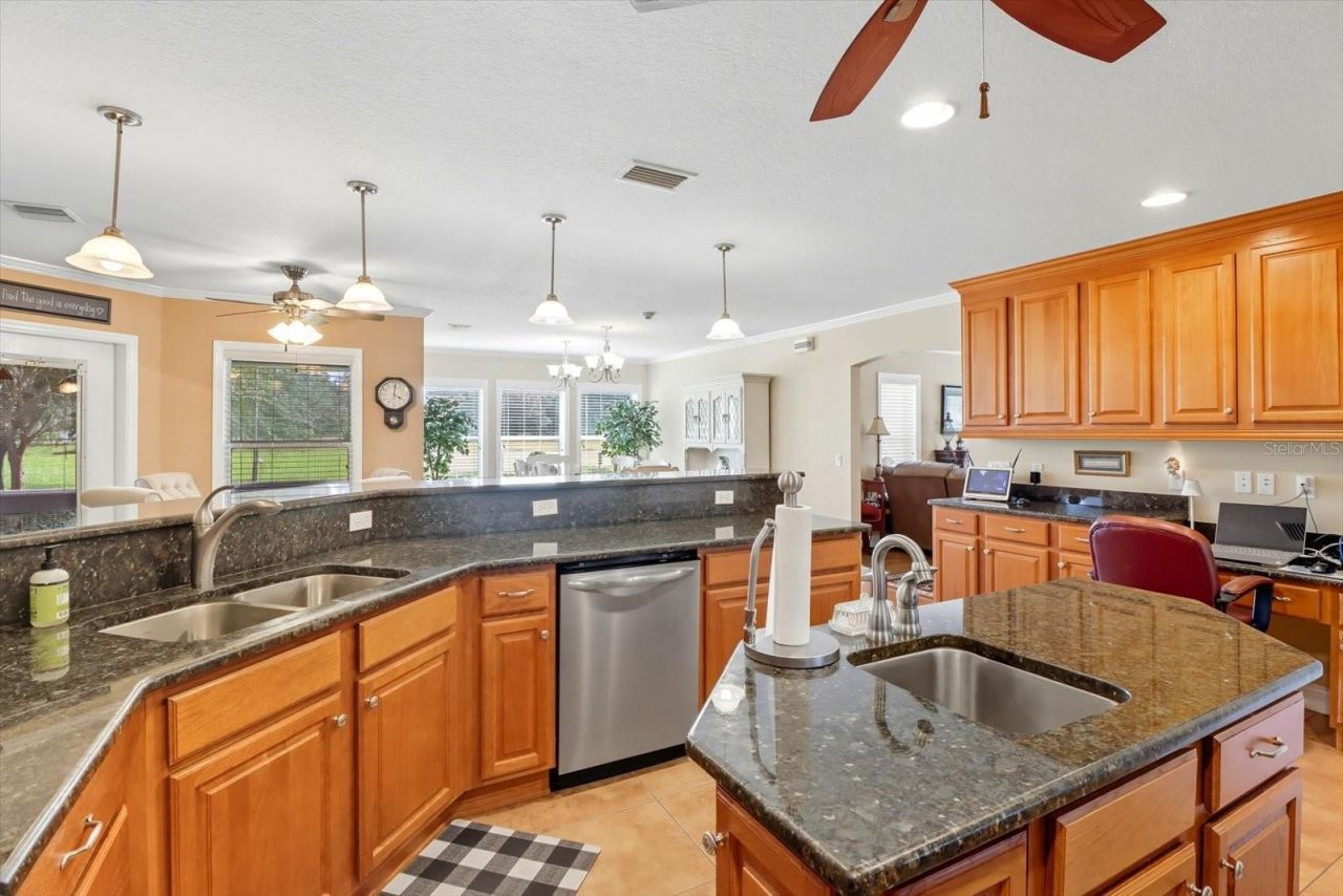 9897 NW 160 Avenue, Morriston, FL 32668 Photo