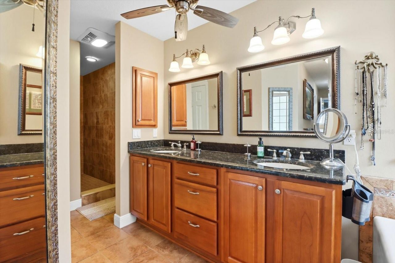 9897 NW 160 Avenue, Morriston, FL 32668 Photo