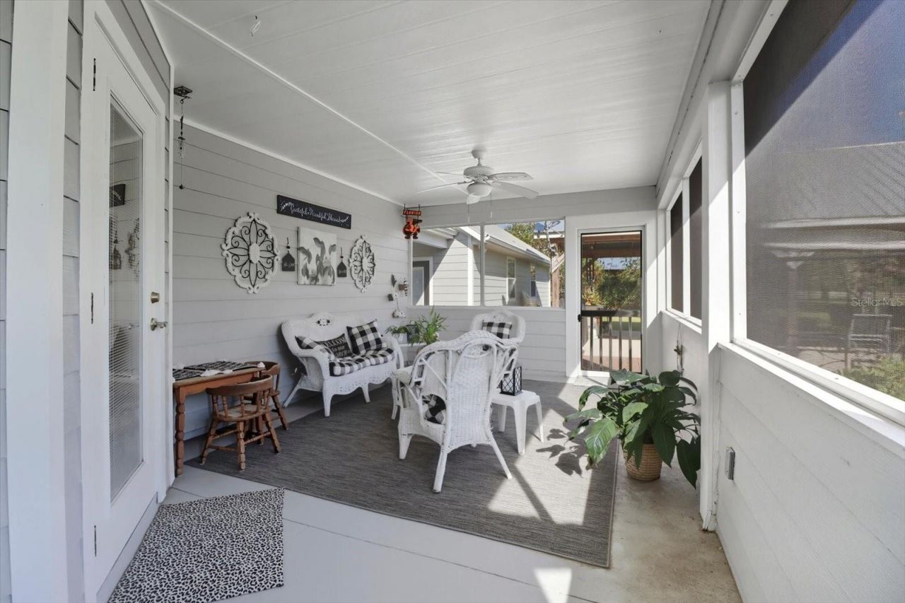 9897 NW 160 Avenue, Morriston, FL 32668 Photo