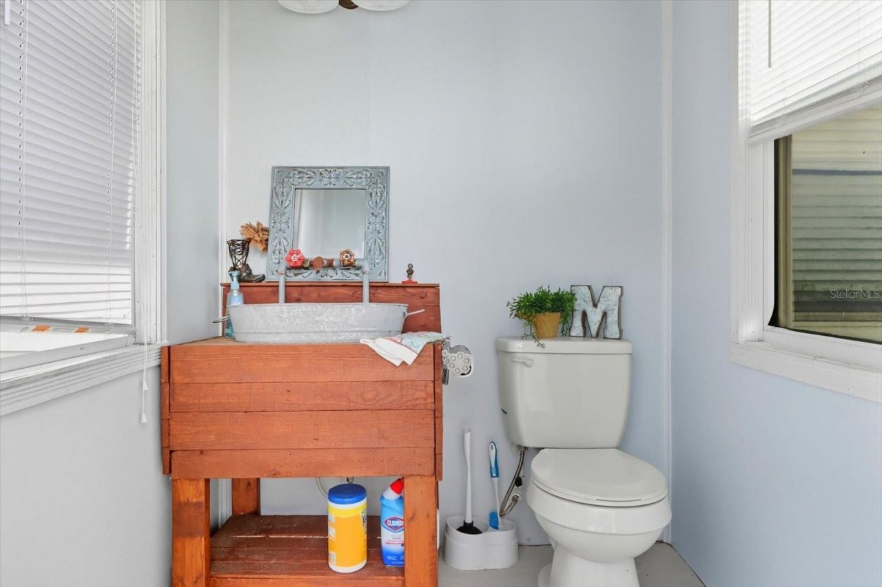 9897 NW 160 Avenue, Morriston, FL 32668 Photo