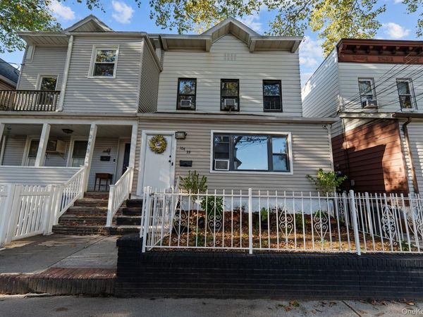 10439 90th Avenue, Richmond Hill, NY 11418