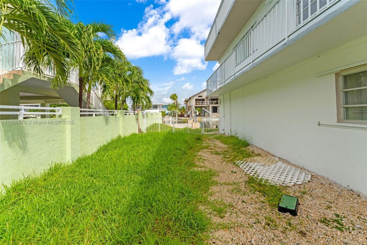 174 Corrine Pl, Key Largo, FL 33037 Photo