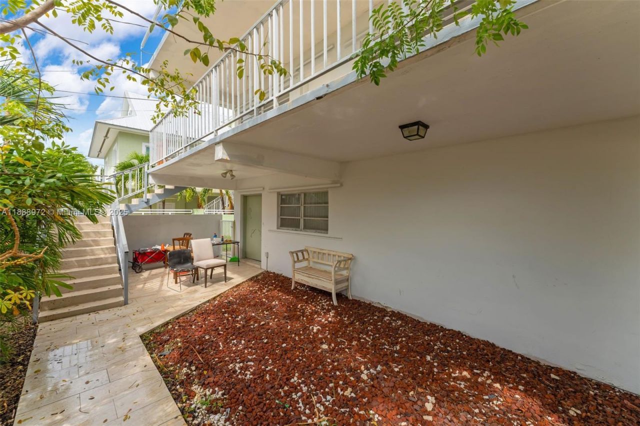 174 Corrine Pl, Key Largo, FL 33037 Photo