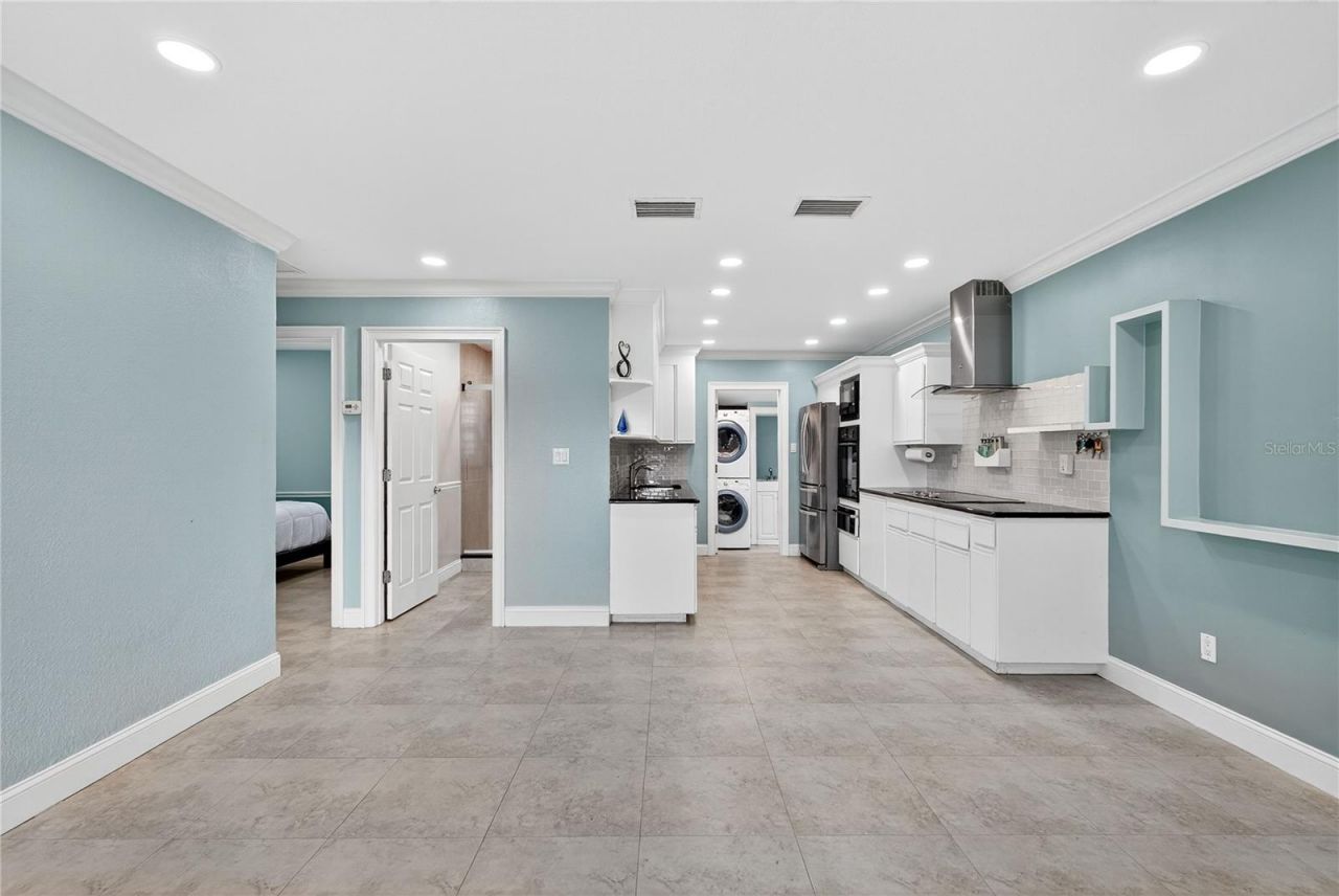 1201 Tyrone Boulevard N, Saint Petersburg, FL 33710 Photo