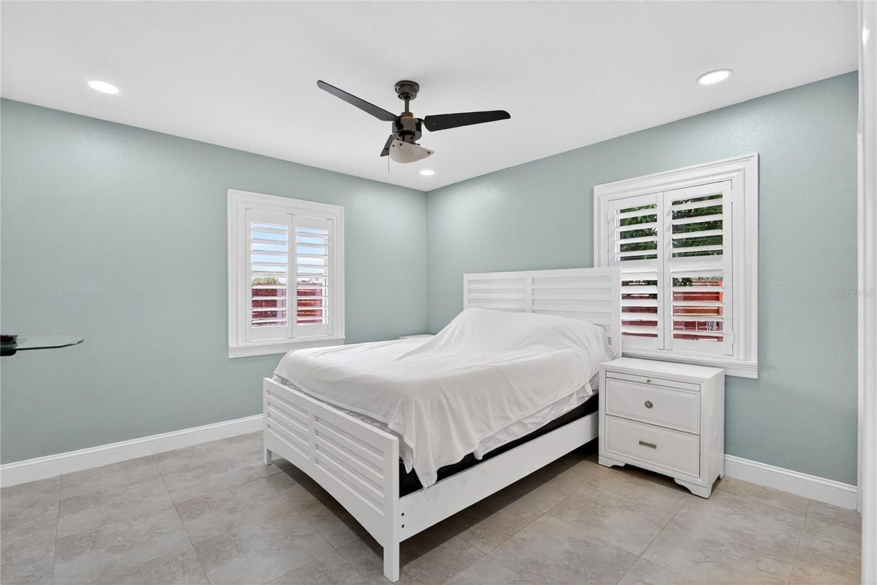 1201 Tyrone Boulevard N, Saint Petersburg, FL 33710 Photo