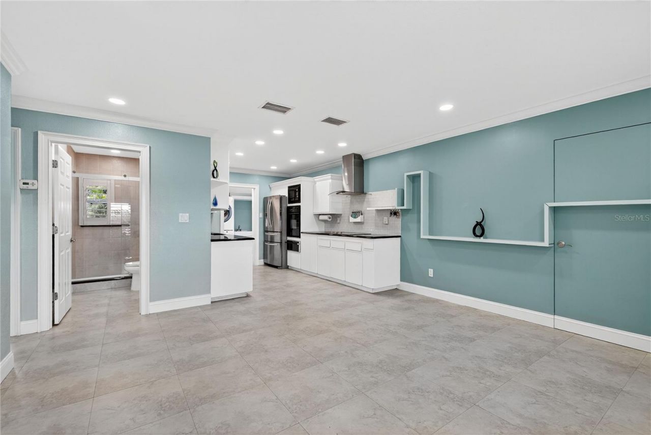 1201 Tyrone Boulevard N, Saint Petersburg, FL 33710 Photo