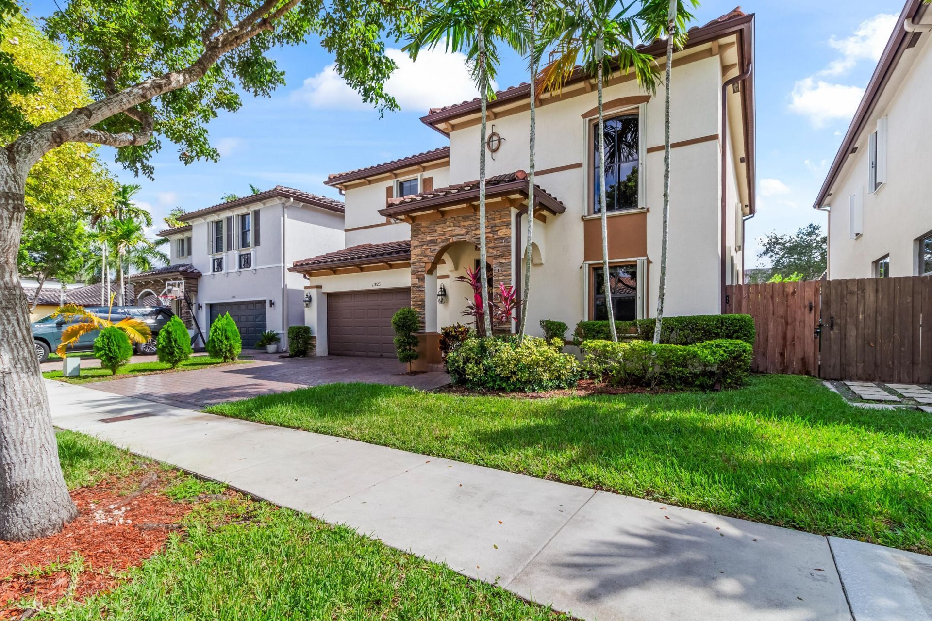 11823 SW 151st Place, Miami, FL 33196 Photo