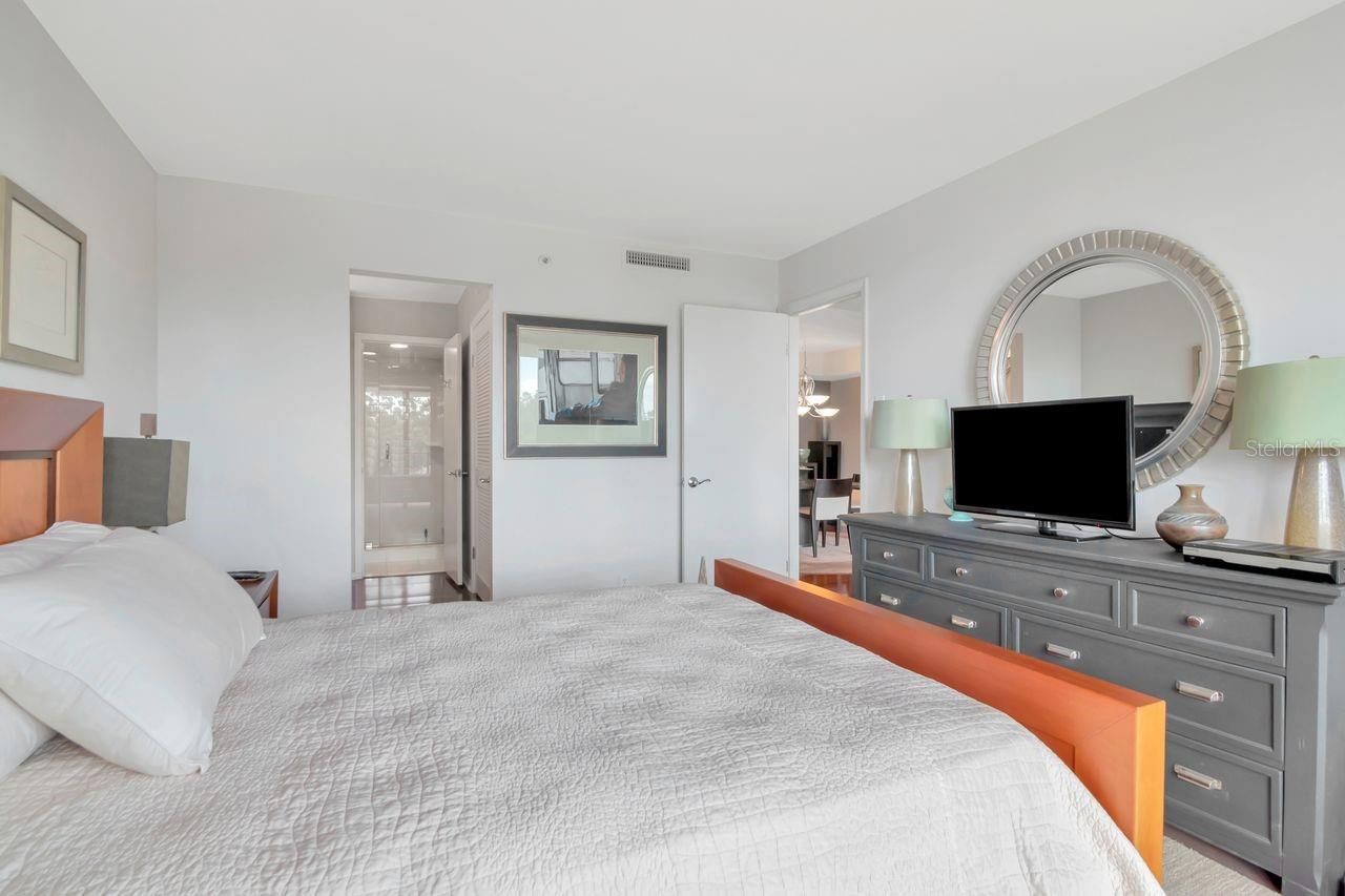 3211 W Swann Avenue, Unit 410, Tampa, FL 33609 Photo