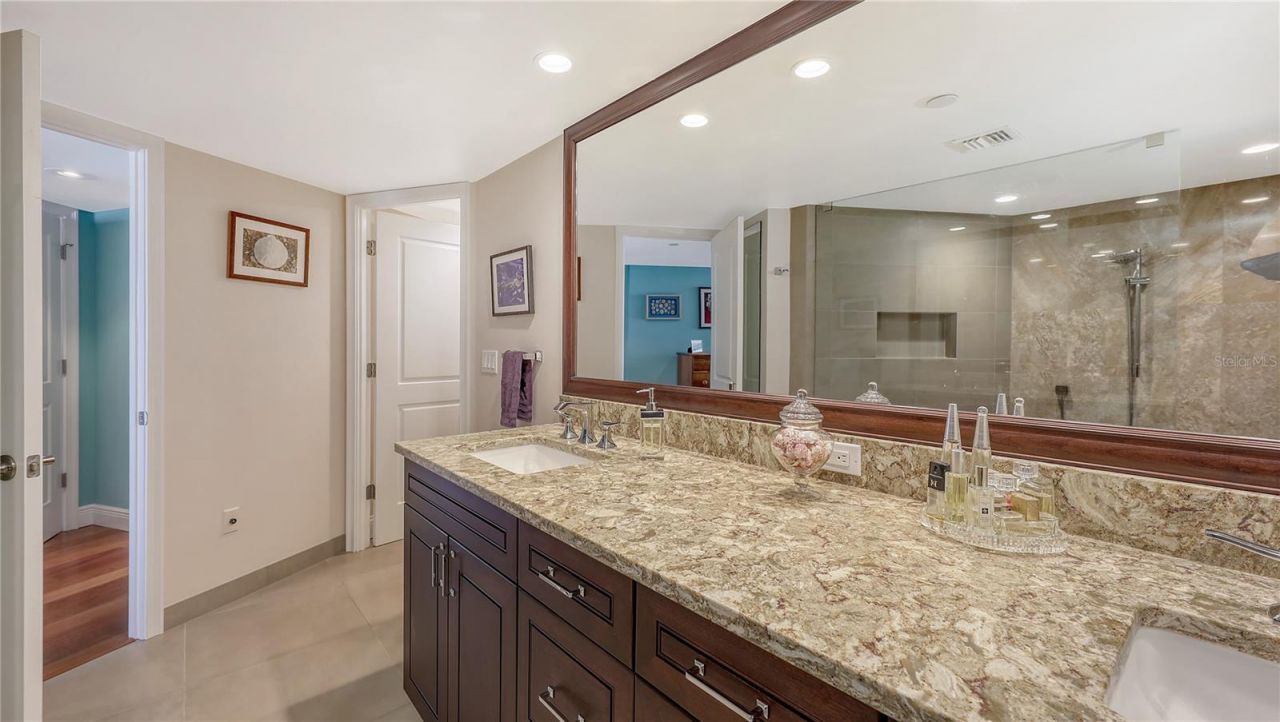 775 Longboat Club Road, Unit 807, Longboat Key, FL 34228 Photo