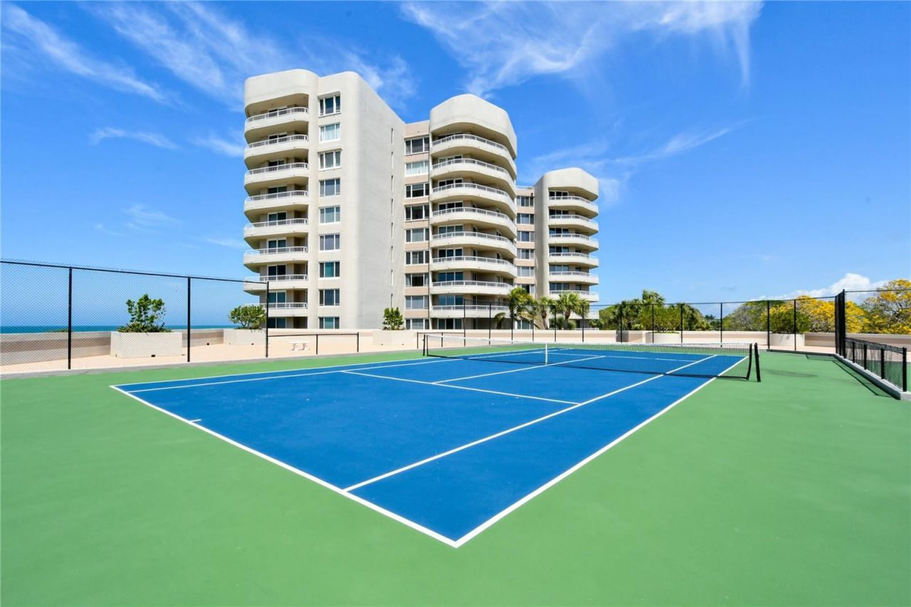 775 Longboat Club Road, Unit 807, Longboat Key, FL 34228 Photo