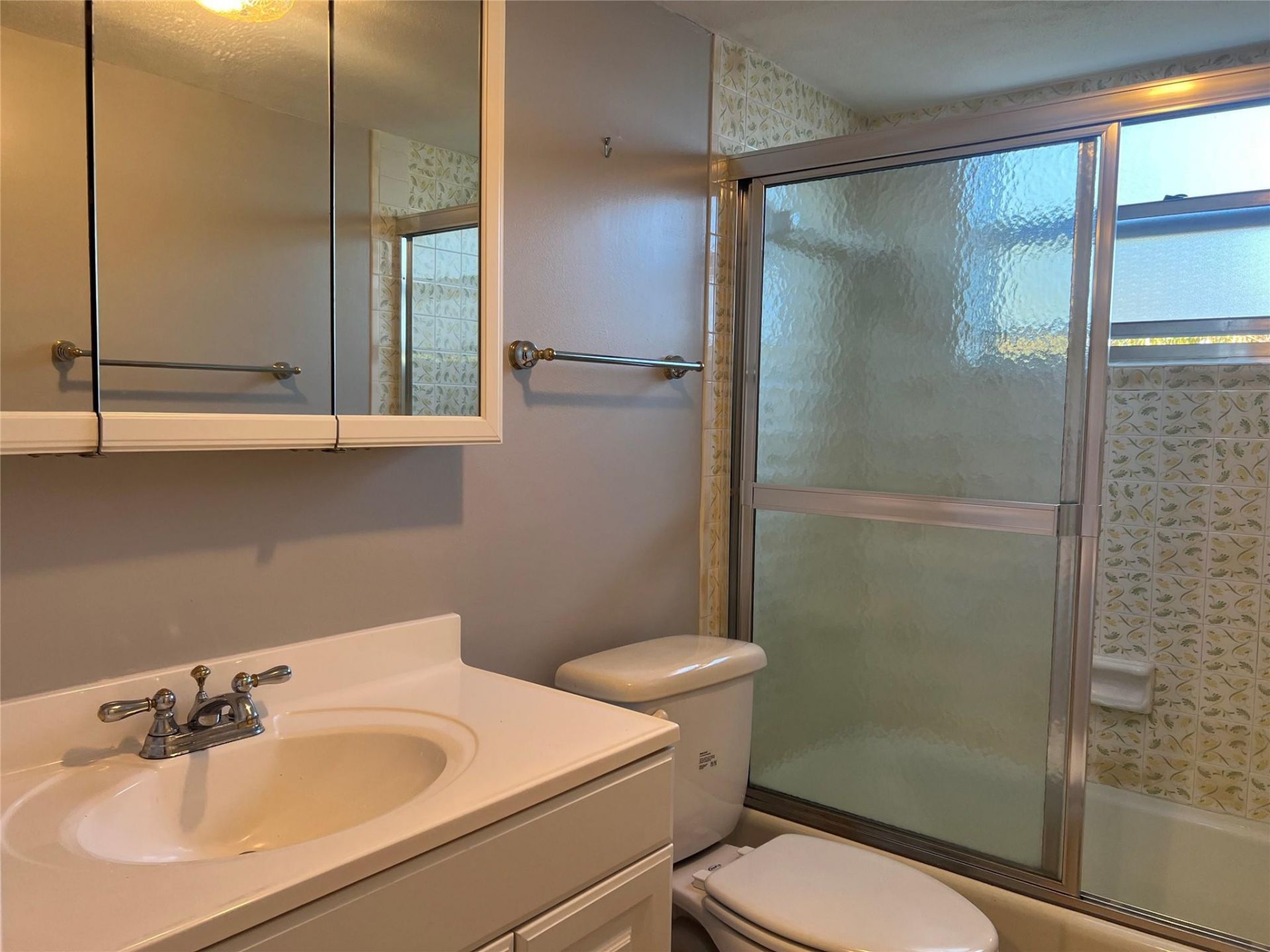 4151 NW 41st Street, Unit 308, Lauderdale Lakes, FL 33319 Photo