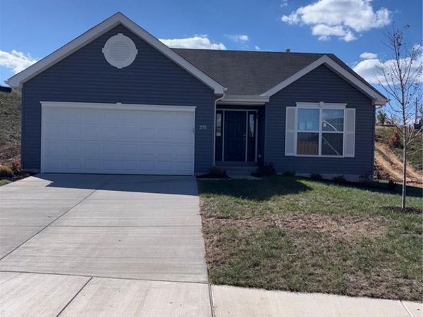 356 Winding Bluffs Court, Fenton, MO 63026