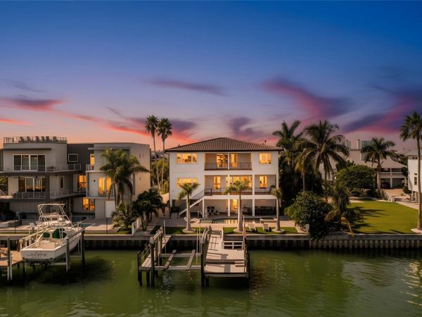 5845 BAHIA WAY S. WAY W, ST PETE BEACH, FL 33706