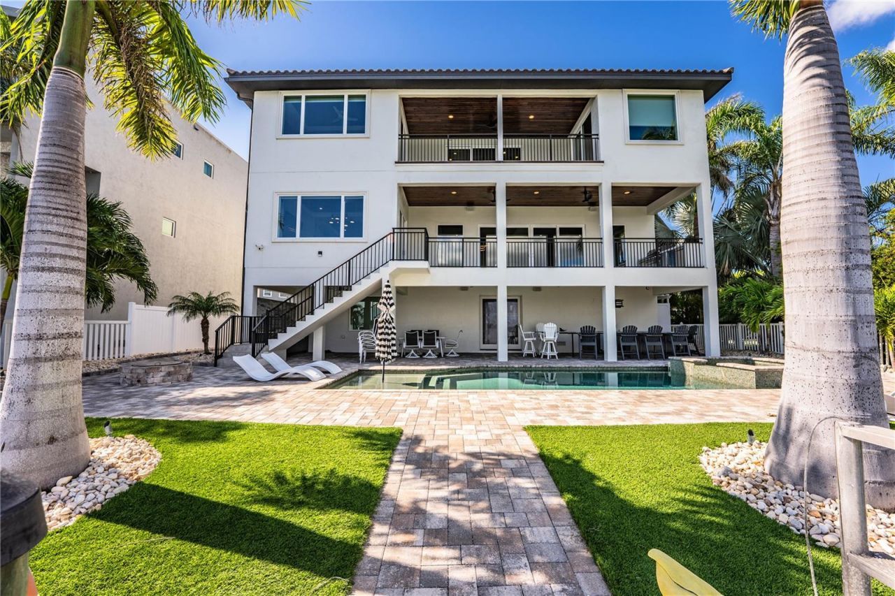 5845 Bahia Way S. Way W, Saint Pete Beach, FL 33706 Photo