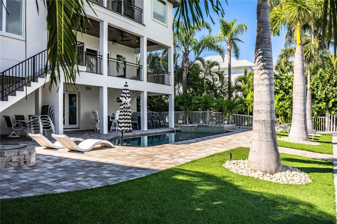 5845 Bahia Way S. Way W, Saint Pete Beach, FL 33706 Photo