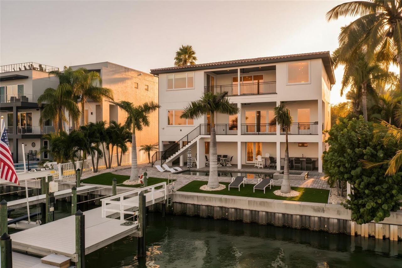 5845 Bahia Way S. Way W, Saint Pete Beach, FL 33706 Photo