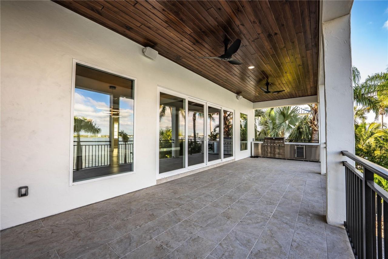 5845 Bahia Way S. Way W, Saint Pete Beach, FL 33706 Photo