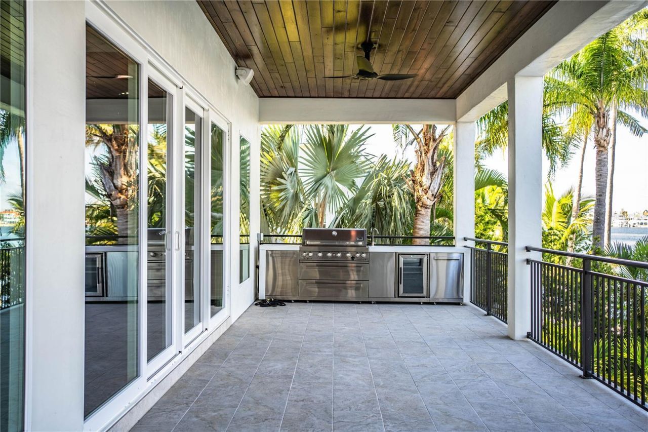 5845 Bahia Way S. Way W, Saint Pete Beach, FL 33706 Photo