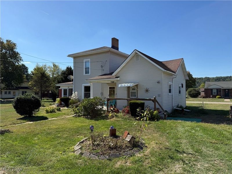 621 Newport Avenue, Uhrichsville, OH 44683 Photo 12