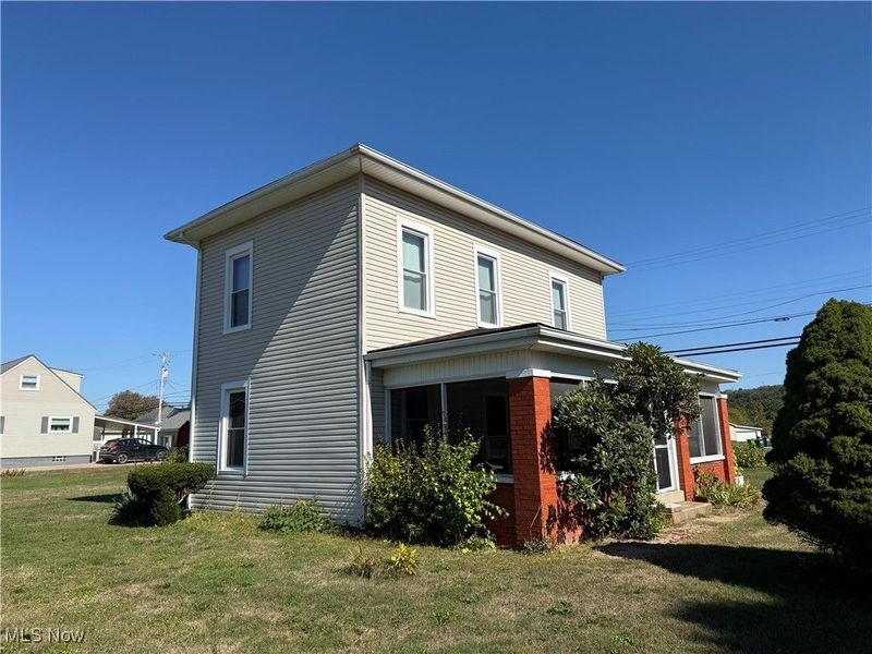 621 Newport Avenue, Uhrichsville, OH 44683 Photo 15