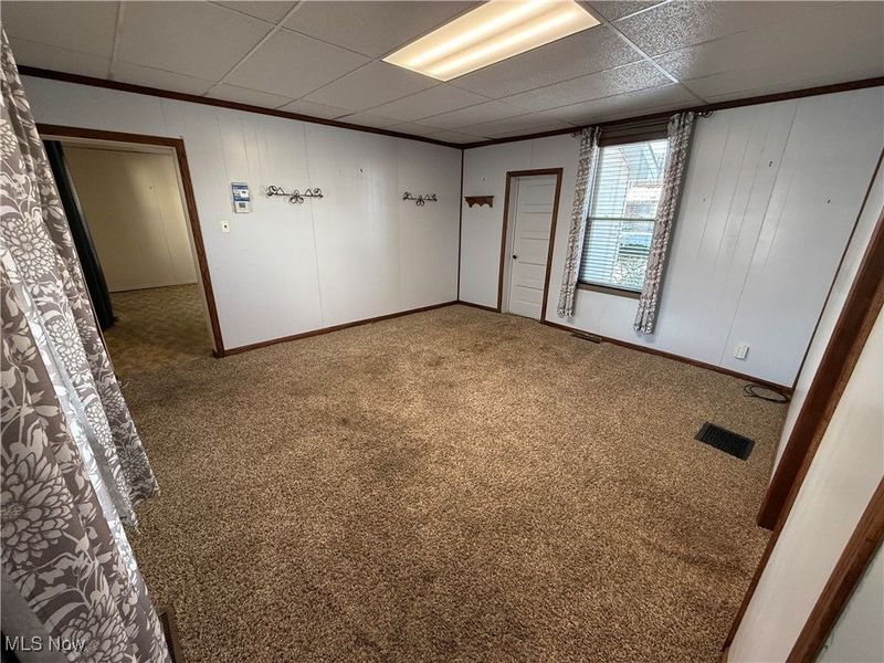 621 Newport Avenue, Uhrichsville, OH 44683 Photo 18