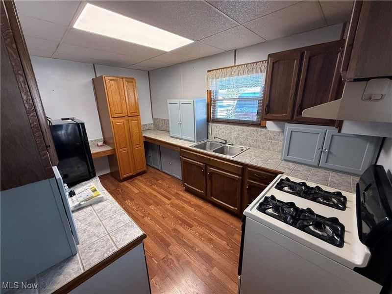 621 Newport Avenue, Uhrichsville, OH 44683 Photo 19